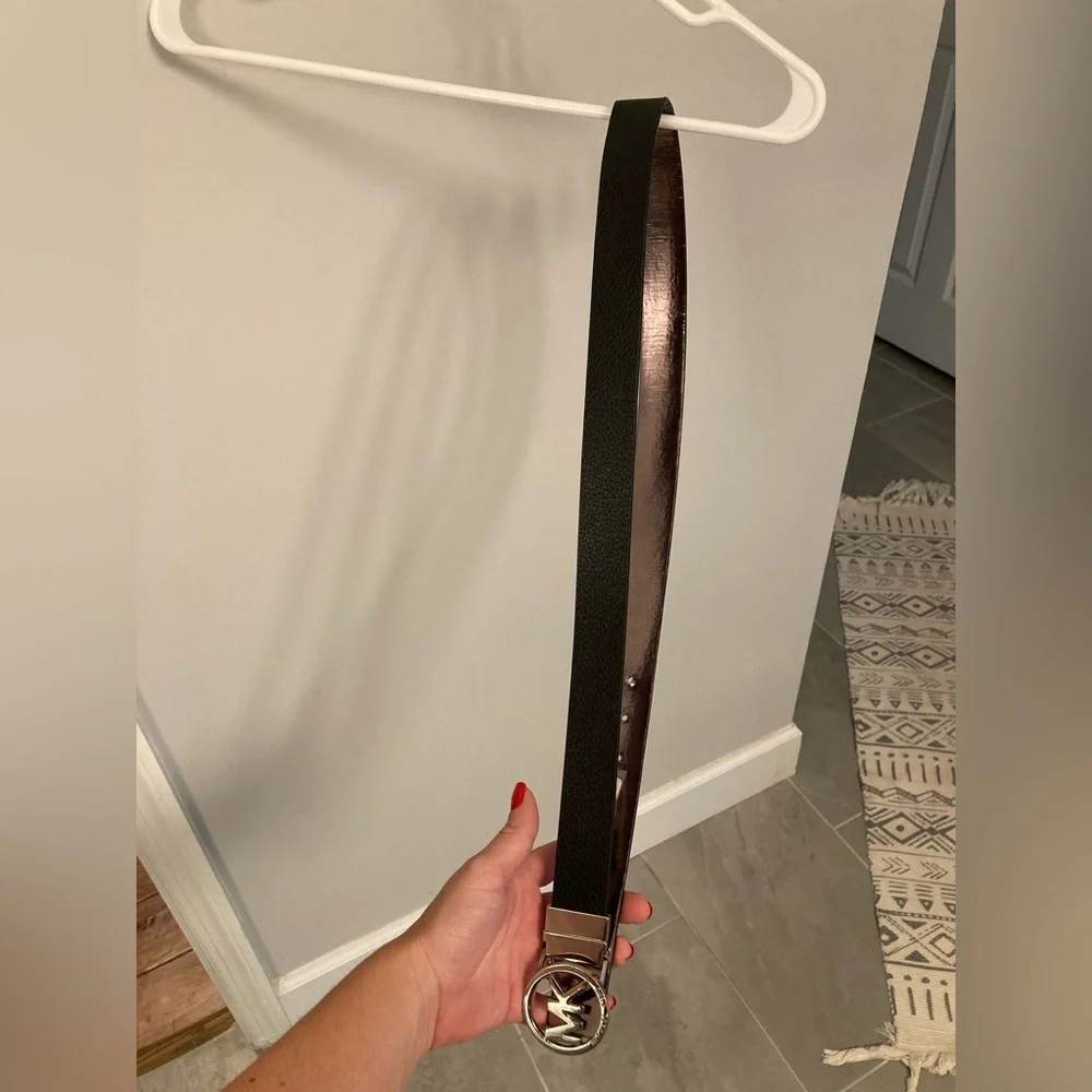 Michael Kors Large reversible women’s belt